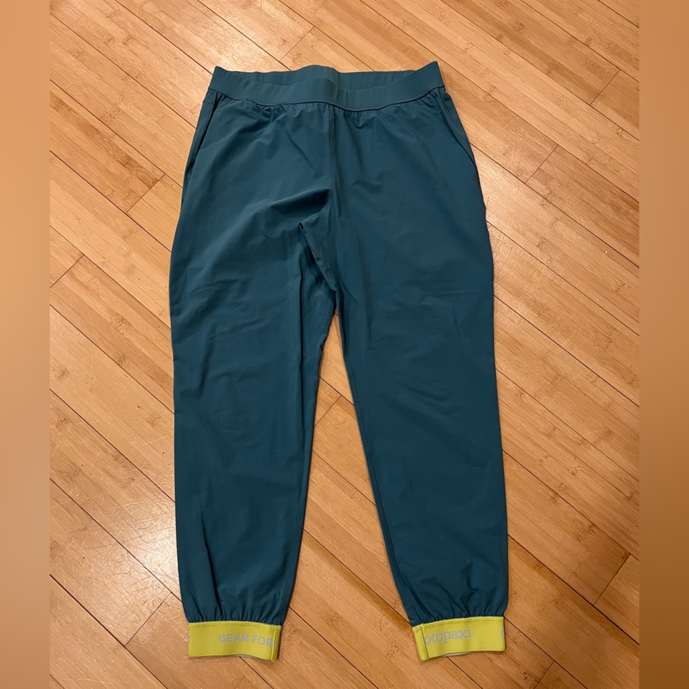 Cotopaxi Ara Jogger